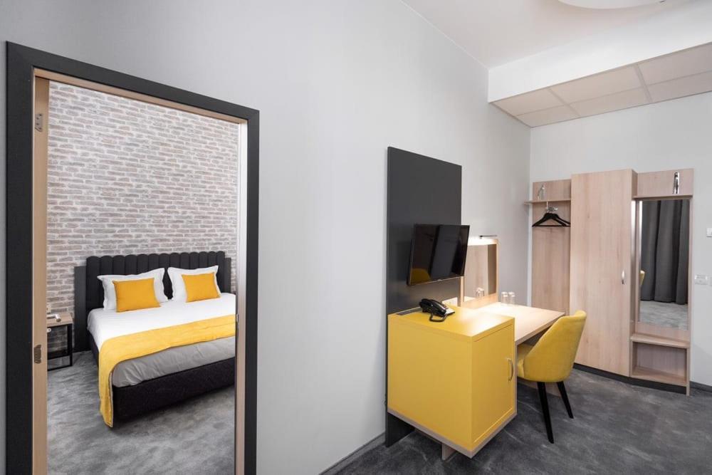 Adeo Hotel Sport & Spa 鲁塞 外观 照片